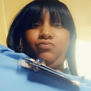 Meet your Posher, Sheena